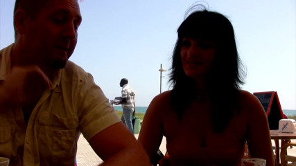 Alfacontent: Deepthroating cock on the beach