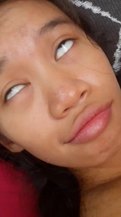 creamberryfairy: Seninle flört ediyor