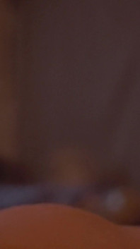 Buzzes Close up Pre-cum