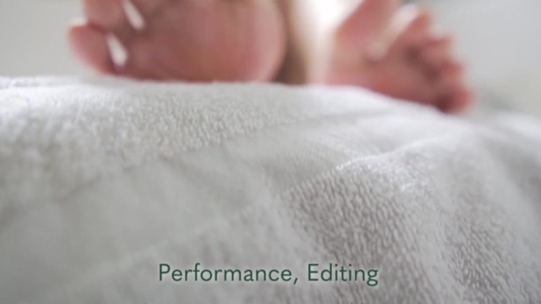 Xaya Lovelle: Close-up pretty pedicure