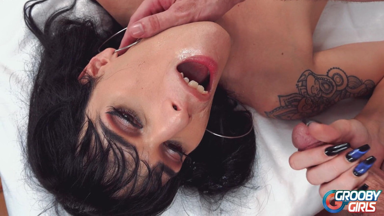 Grooby Girls: Horny transgirl Bella Vie gets her ass fucked