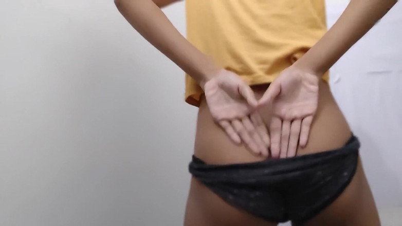 desigirl93: Scopala così tanto che le riempio la figa di latte...