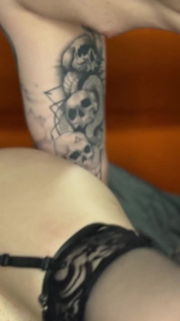 Sexo duro duro com um devedor, veio para cobrar sua dívida