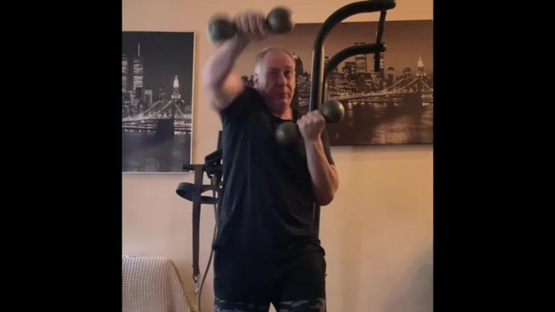 Alex Igogo: マスターベーションとジム