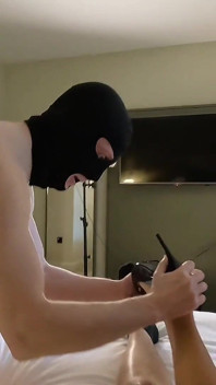 정액 키스로 격려하는 Biuck