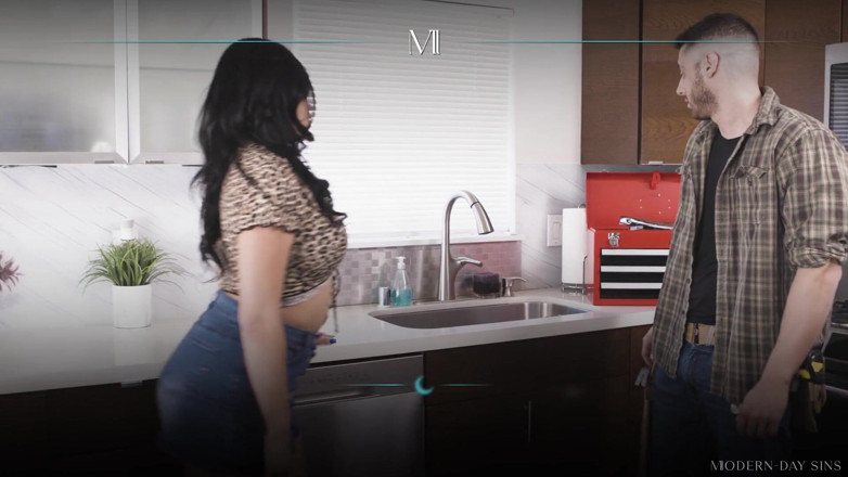 Modern-Day Sins: Modern-day Sins - Persian Housewife Mona Azar Takes Cumshot From Stranger...