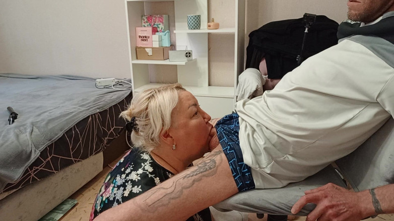 Zona901: Sousedka kouří, aby se nabažit mrdky