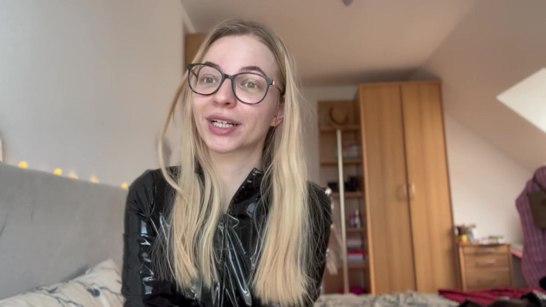 Goddess_Bella_Rae: Why Every Man Should Wear a Chastity Device