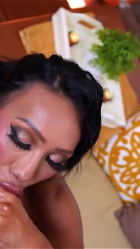 Big tit Queen Ava Devine