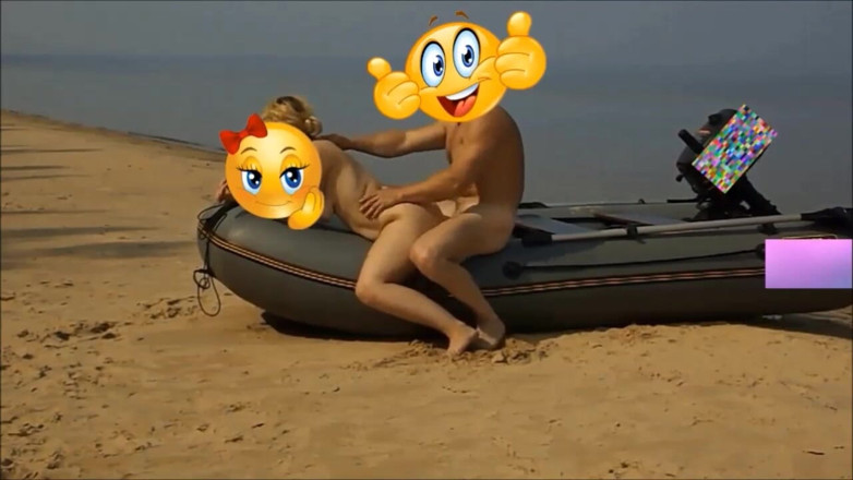 RS couple: Pantai yang menakjubkan
