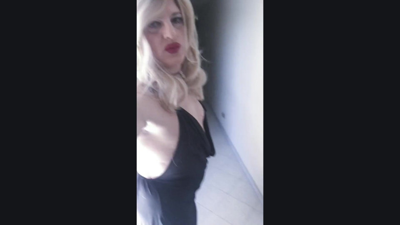 Asija-Robins: サレルノのAsija Robinのtransex