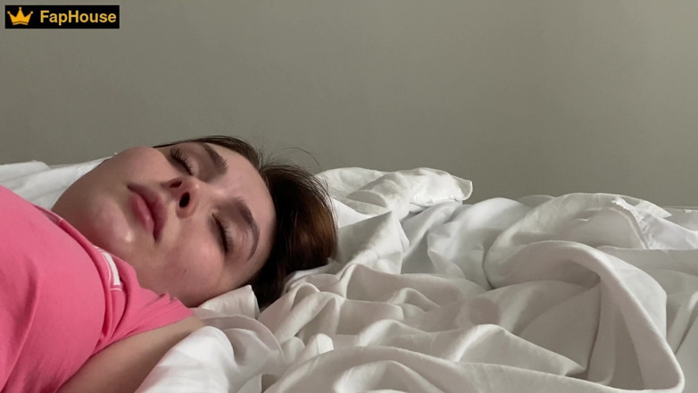 Alina Rai: Young Russian stepmom fucks her stepson in the morning