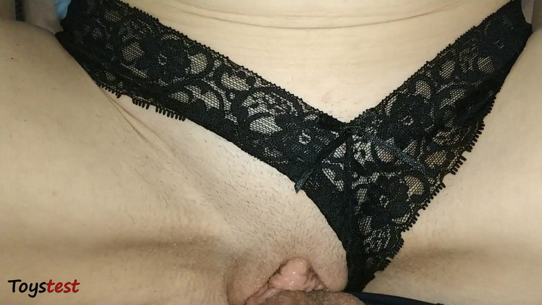 Toystest: Meia-irmã quer engravidar de mim e me deixa gozar dentro