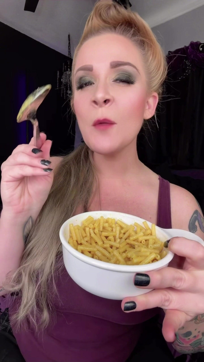 Miss Whitney Morgan: Late avond foodie fetisj vrijdag