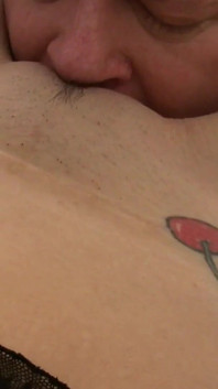 Doorboorde brunette Bridgette wordt geneukt door een lul