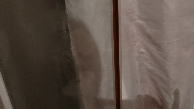 Emma_Alex: 마을 샤워의 핫한 섹시한 이복 누이