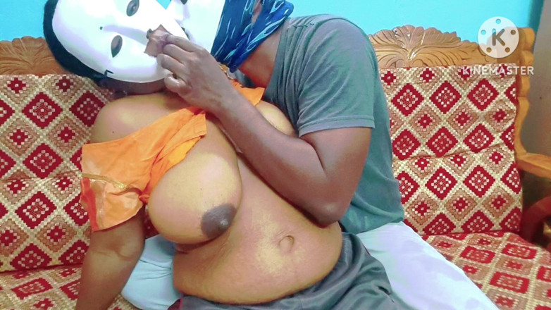 Sweethoneybgl: La ragazza arrapata di mallu con tette enormi si è strofinato...