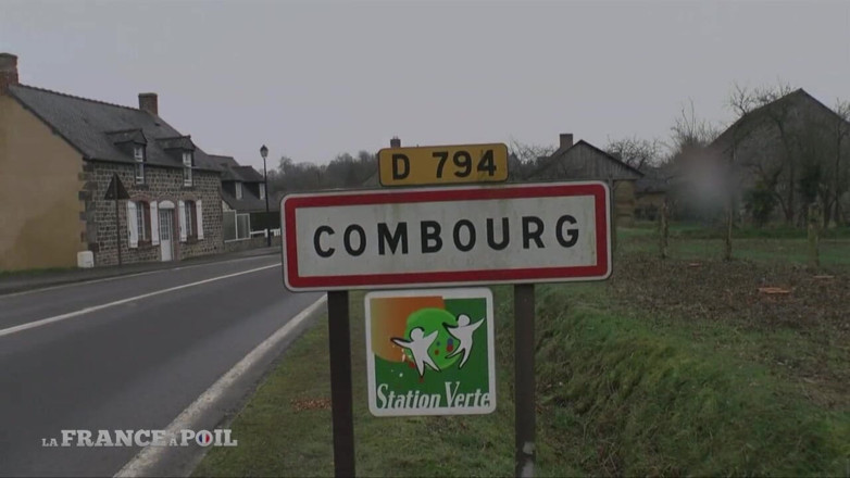 Rue Chaude: Exhibitionist Milf gets double penetration by strangers