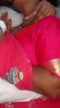 Desi vriendin vriendje maakte mms in Oyo xxx, Desi Village vriendin roze poesje neuken