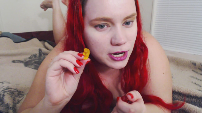 Scarlet Vixen: Mangiando orsi gommosi