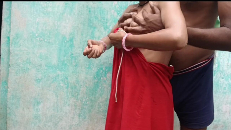 seema: Fare il bagno neha bhabhi