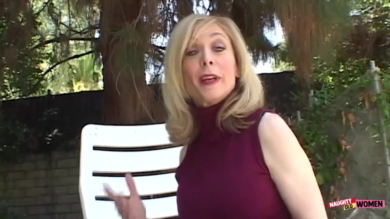 Naughty old women: Ein outdoor-interview mit der MILF Nina Hartley endet mit ihrer...