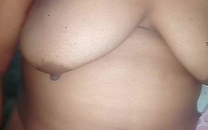 Indian aunty sex: ギータおばさんが自宅で露出したセックス2025