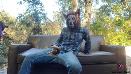 Arthur Eden aka Webcam God: Ada manusia werewolf di sofaku (4k)
