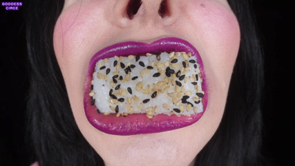 Goddess Circe: Kötü cadı seni ve diğer edepsiz küçük sapıkları suşi parçalarına...