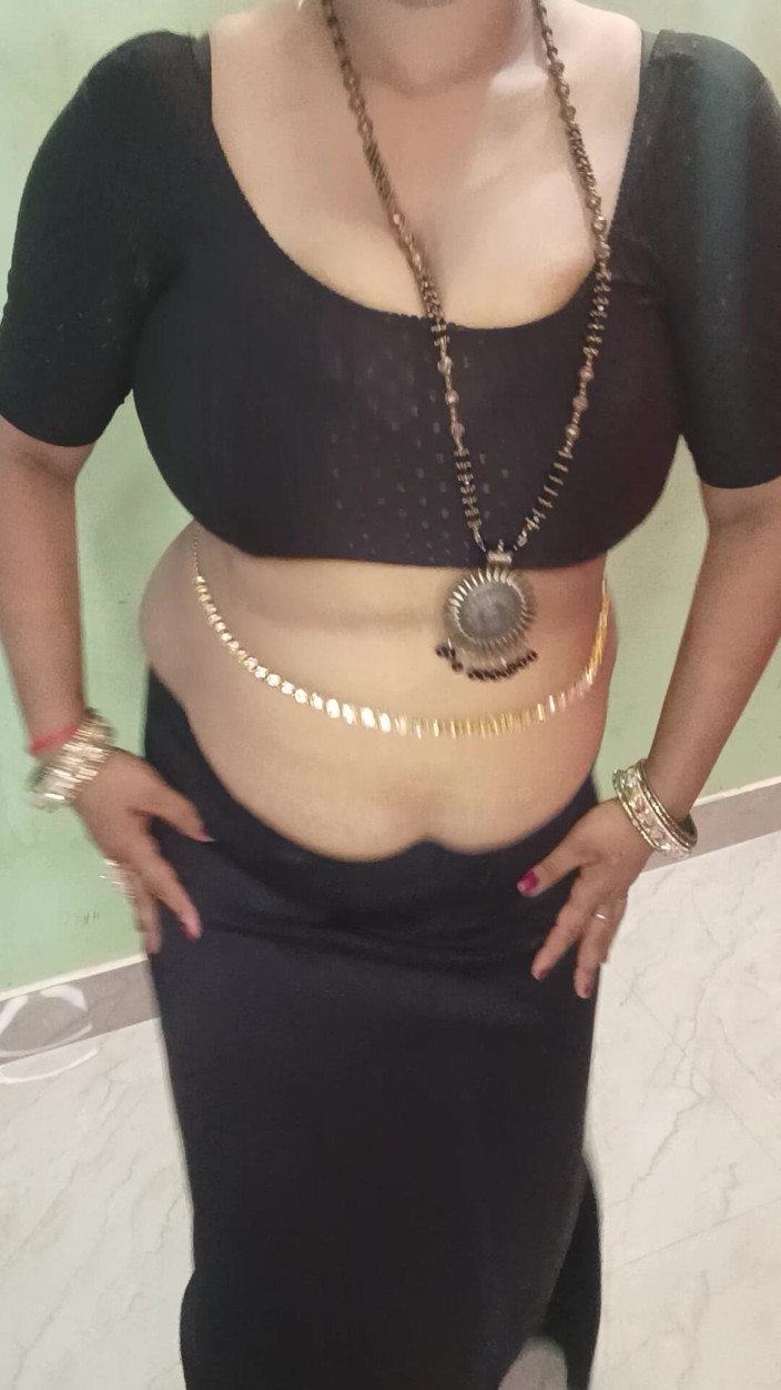 Kavita suman: Indian BBW Bhabhi Dance and Sex Saree Blouse Clear Hindi...