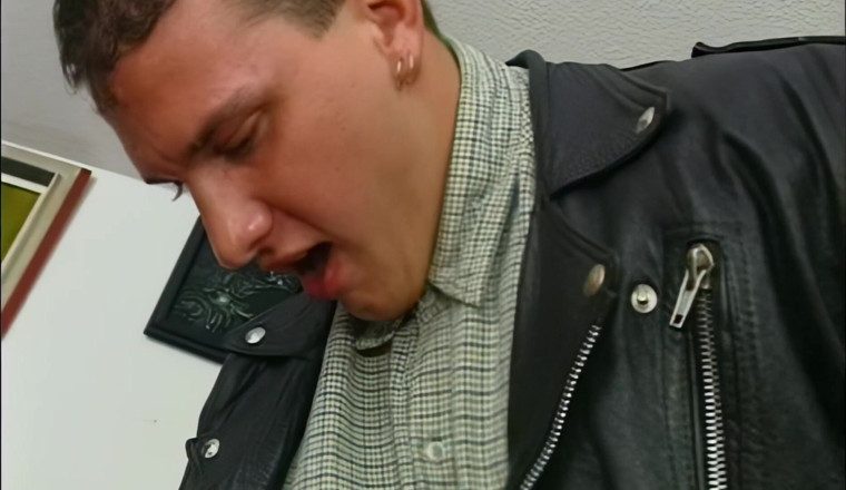 VintageXMovies: Blonde MILf spreizt sich weit für tiefes hengstvergnügen