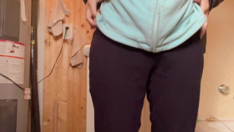 sweethanajapanese: Nước tiểu, đi bộ đến vườn