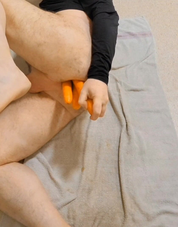 Venusian70: Tiga Wortel