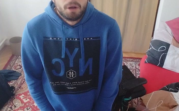 jerkofflover: Kåt och sperma hemma
