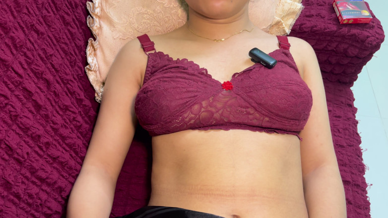 Riya Chowdhury: Mein sexy bhabhi ist bereit, mit mir zu ficken