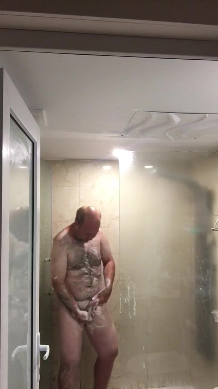 Bigwhitecock: 샤워 중 재미