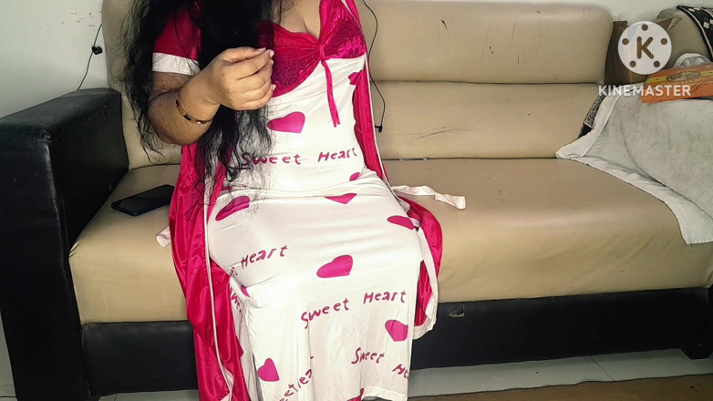 Salmaan001: Pizza Man Fuck Hot Bhabhi in Hindi Audio.