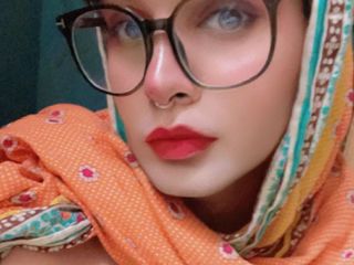 Jasiya: Appelle-moi Mlle La transgirl de vide-couilles