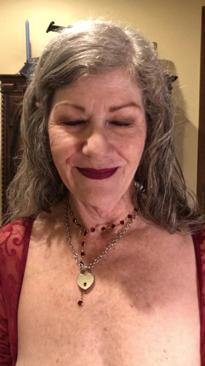 MaXXXimumMilf: How to Worship a Cock &amp; Swallow Every Drop! Maxxximummilf