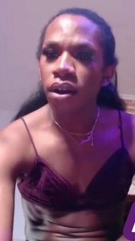 Aj180 se suce et caresse sa bite noire veineuse à Chaturbate - 4 jours de lycra sauvé