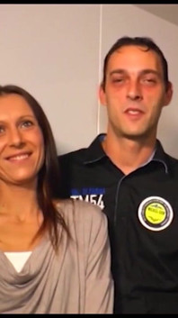 Swingers - casal lambendo buceta chupando buceta