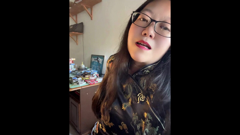 Smoking Asian: Pengakuan Cewek Asia Yang Suka Merokok: Merokok 3 Cewek Seksi Cheongsam...