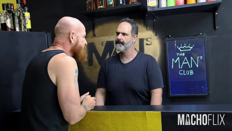MACHOFLIX: Naturist barber