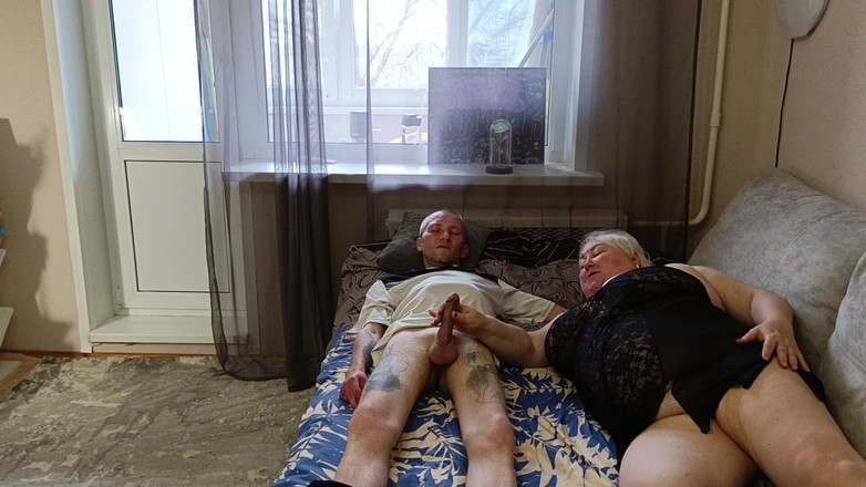 Zona901: Macecha miluje, když dostává sperma do pusy