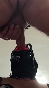MILF Scopata in Bocca Con Litri Di Sborra E Saliva