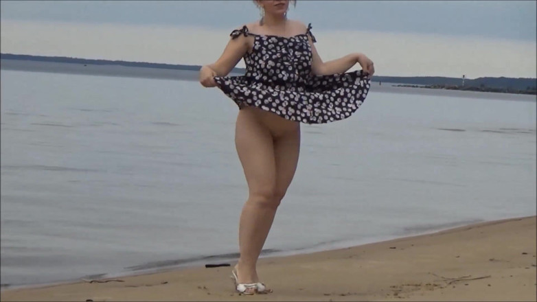 RedRoseRus: Red Rose -Big ass on the beach