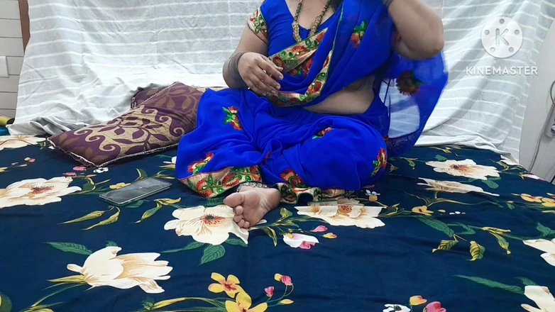 Salmaan001: Desi Bhabhi Called Neighbour Playboy for Fun in Hindi Audio
