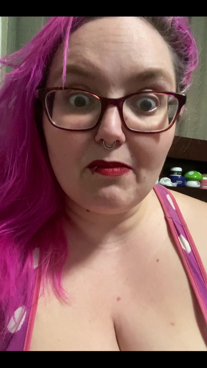 Sara Star: Storytime - Awkward Neighbor Run-in