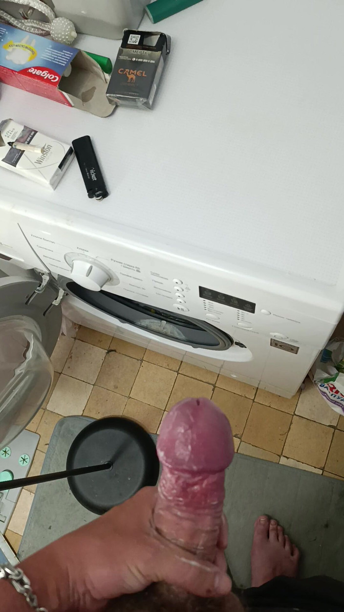 Zavodnoi: Khổng lồ phát nổ với một biển