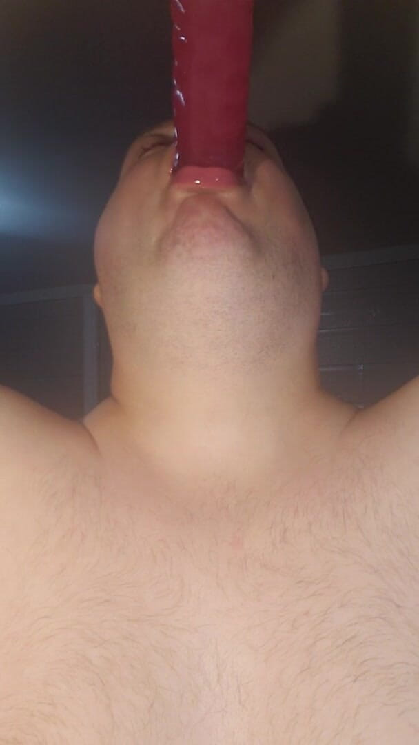 Charlieboy69: Deepthroat enorme doppio dildo viola da 18 pollici